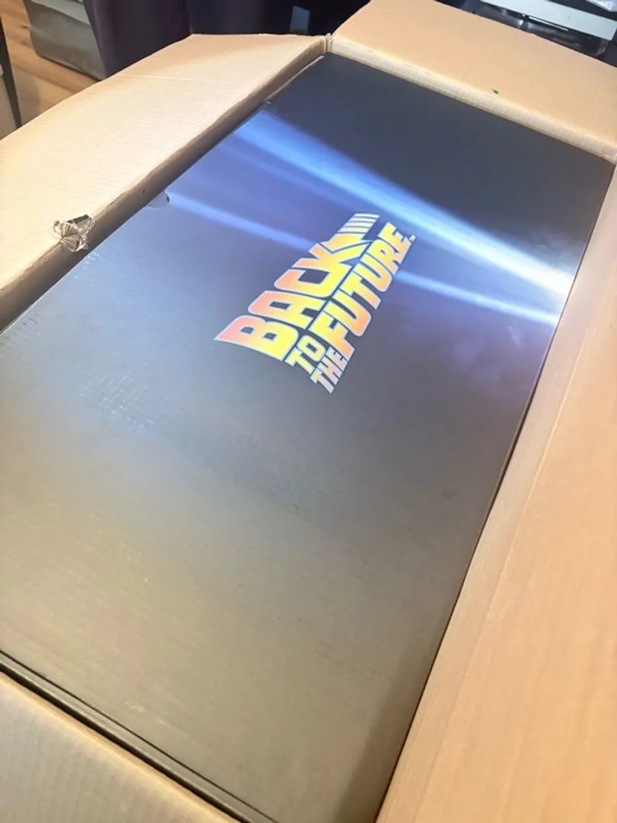 Hot Toys MMS260 Back to the Future DeLorean Time Machine 1/6 scale - Image 3