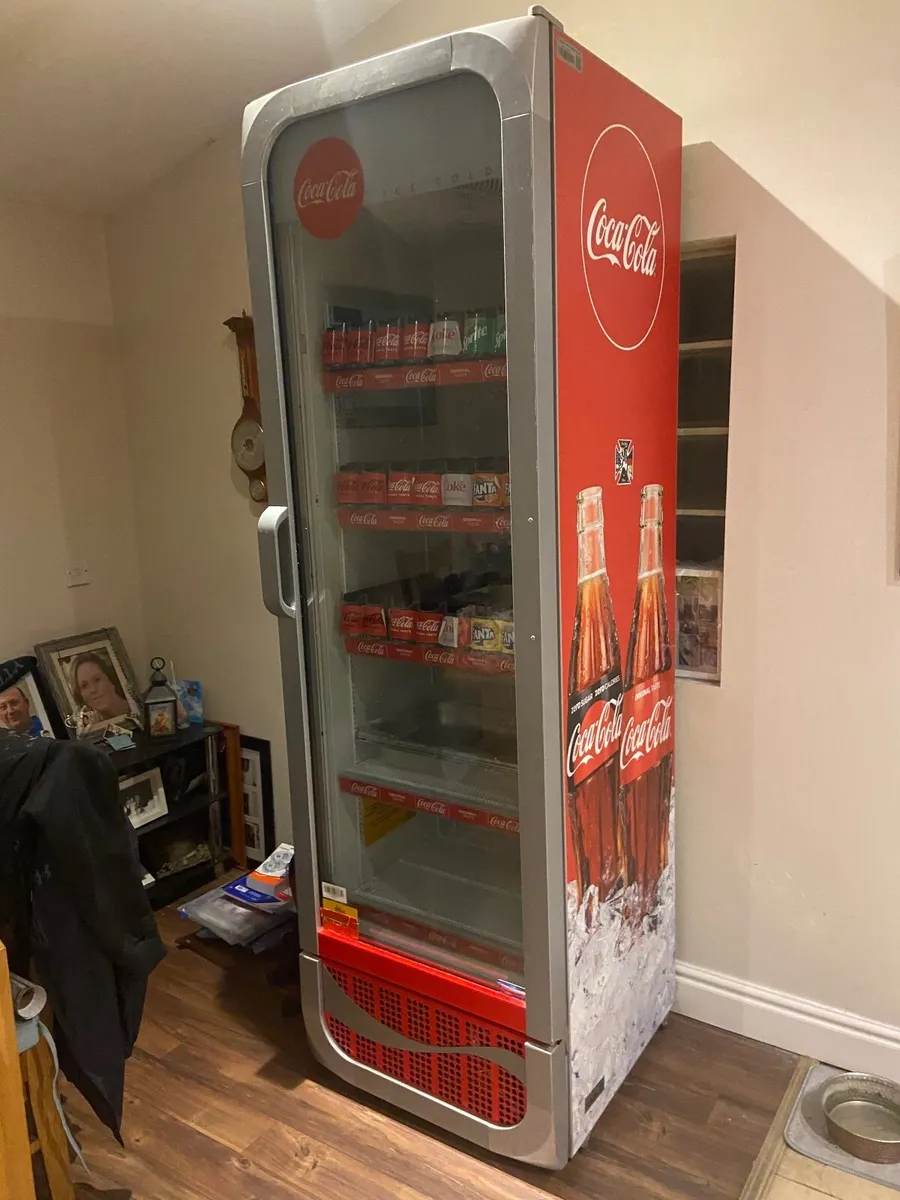 Commercial Coca-Cola fridge - Image 3