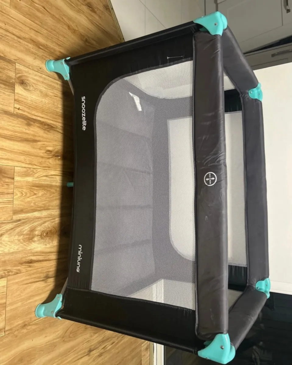 miniuno SnoozeLite Travel Cot Dark Aqua - Image 3