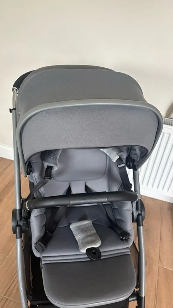 silver cross pram - Image 2
