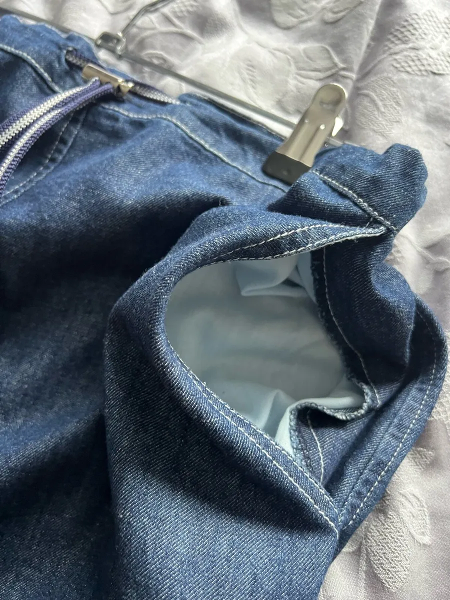 Ladies denim skirt with pockets size S €10 - Image 2
