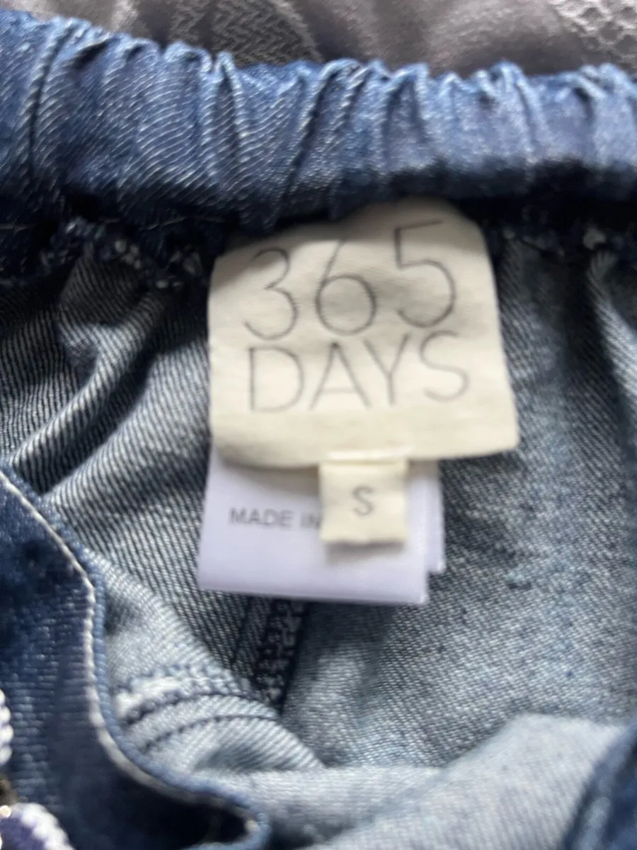 Ladies denim skirt with pockets size S €10 - Image 3