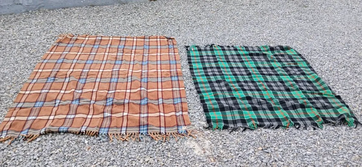 Old retro rugs - Image 1