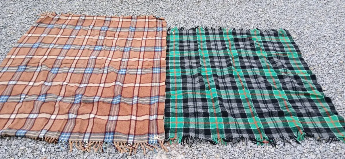Old retro rugs - Image 4