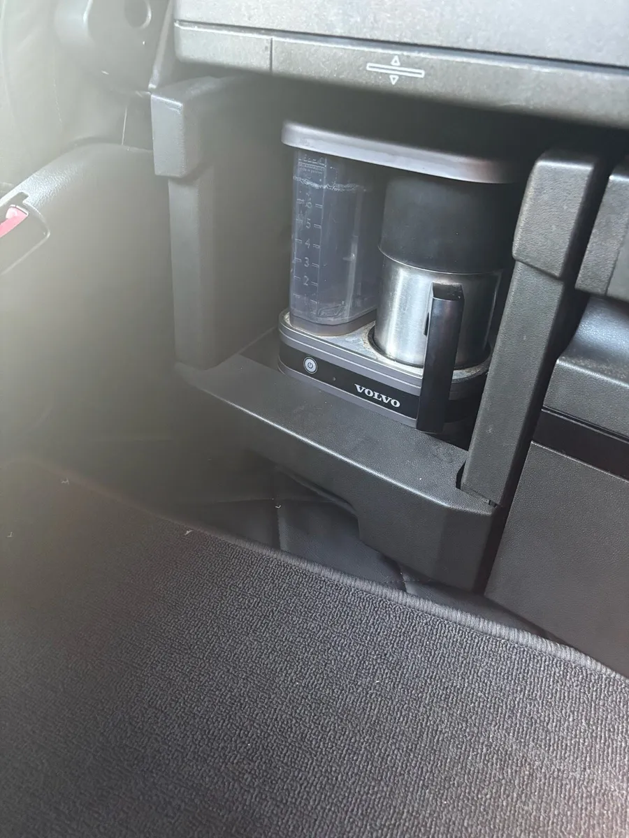 Truck - Image 4