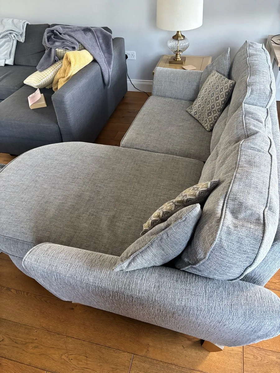 Couch - Image 3