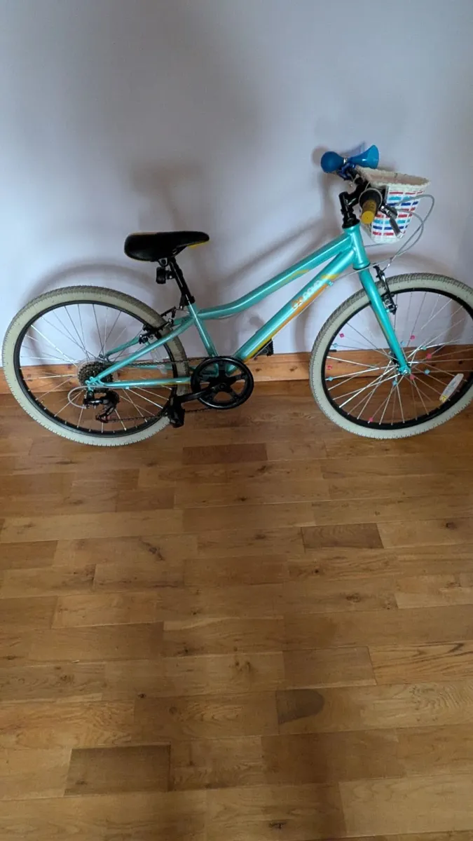 Girls bike suit 9 to 12 years old - Image 1