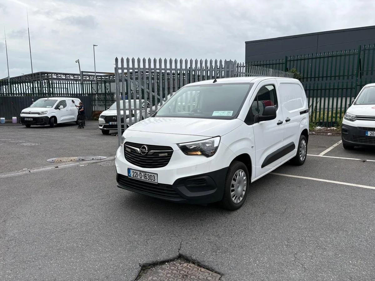 2022 Opel Combo 1.5 CDTi Komfort *REDUCED* - Image 2