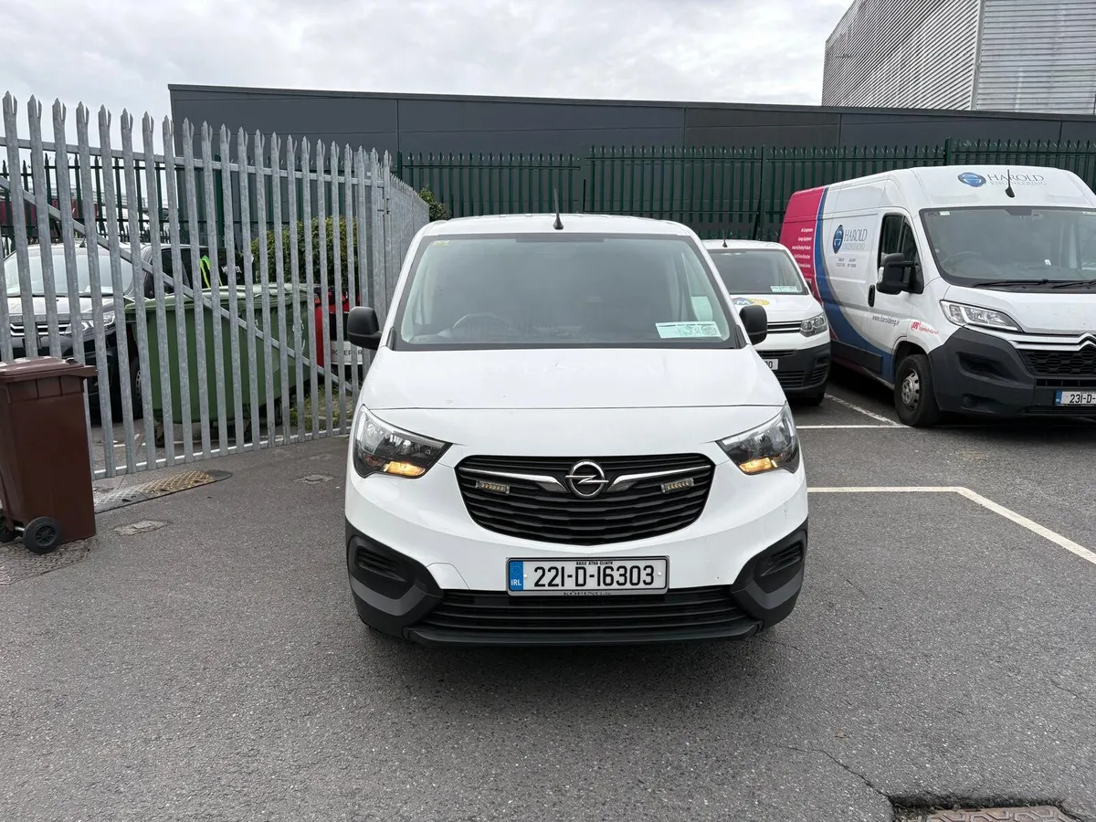 2022 Opel Combo 1.5 CDTi Komfort *REDUCED* - Image 3