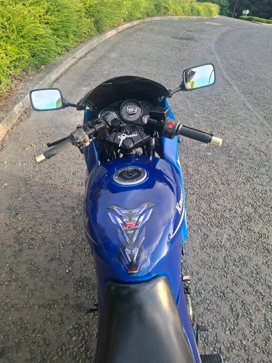 Kawasaki gpz500s - Image 4