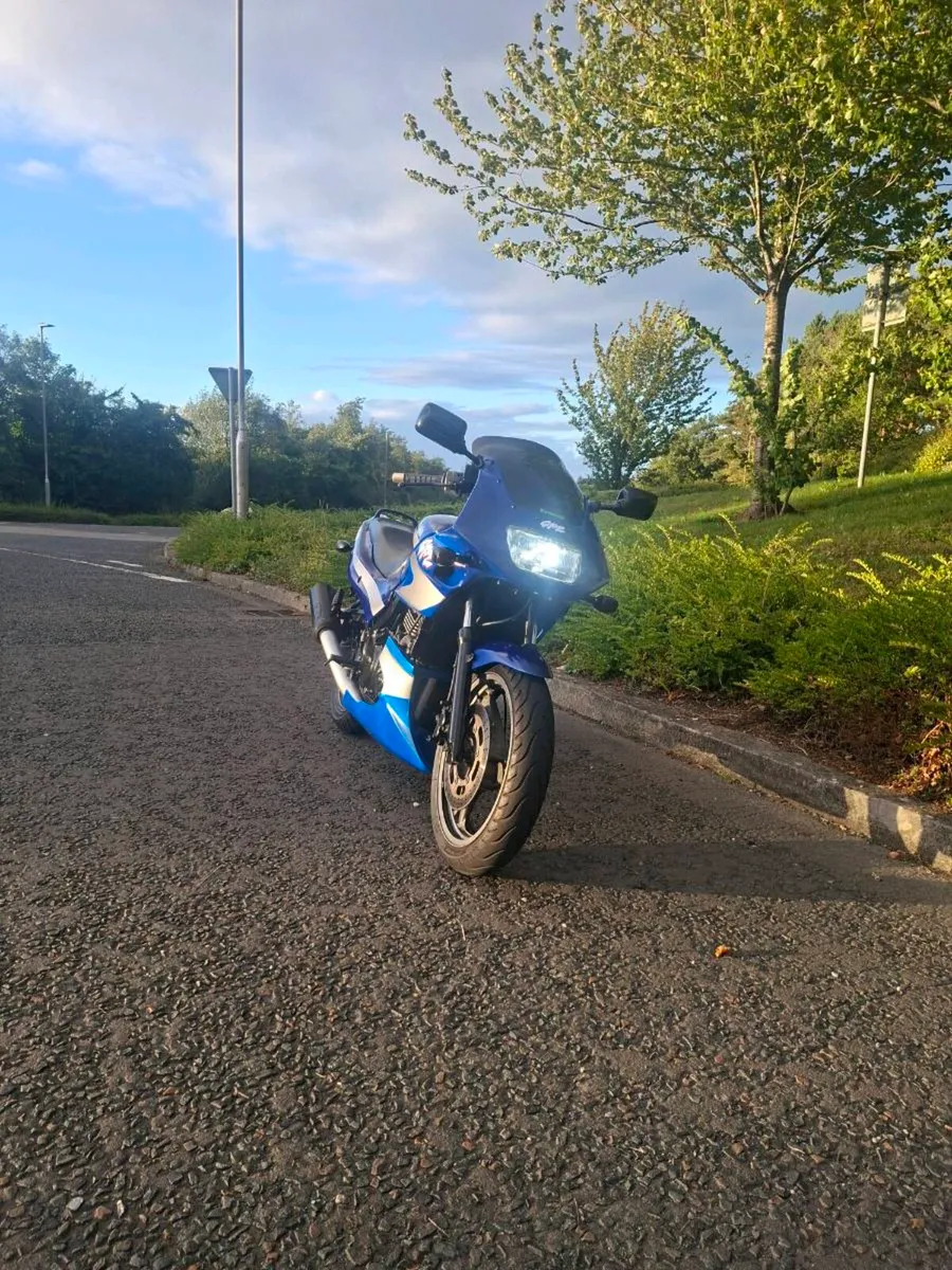 Kawasaki gpz500s - Image 1