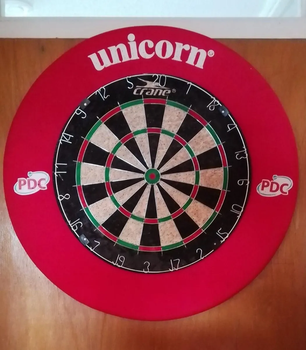 Crane Dartboard and Surround - Image 1