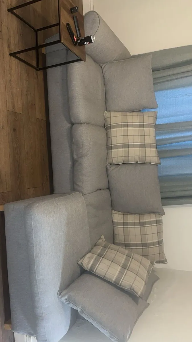 L couch grey