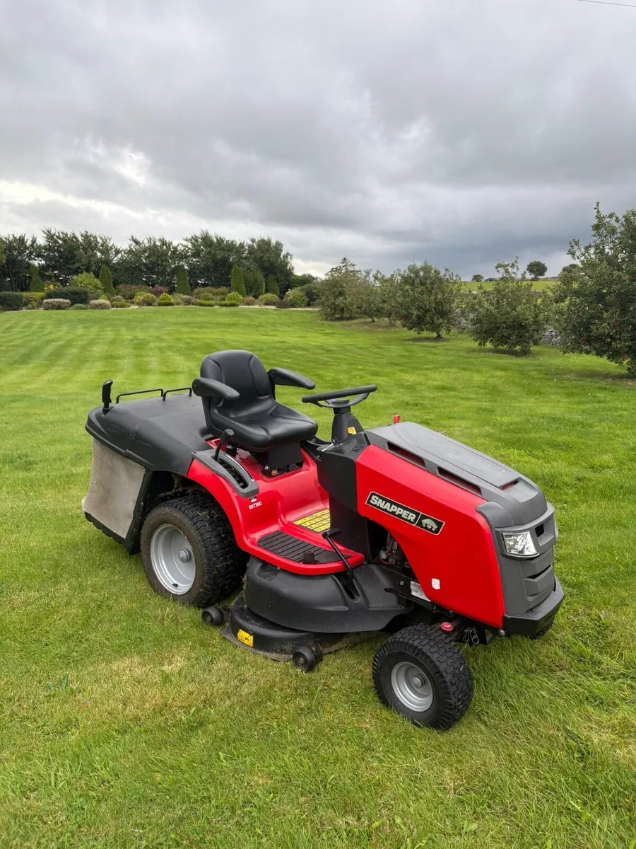 Ride on Lawnmower - Image 1