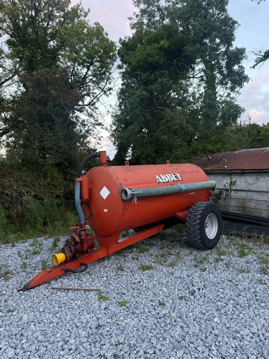 Spotless 1100 gallon abbey tanker - Image 4