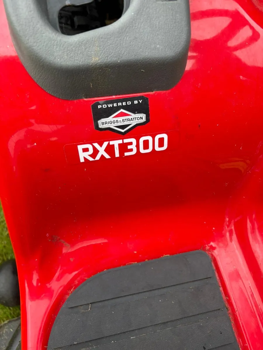 Ride on Lawnmower - Image 4