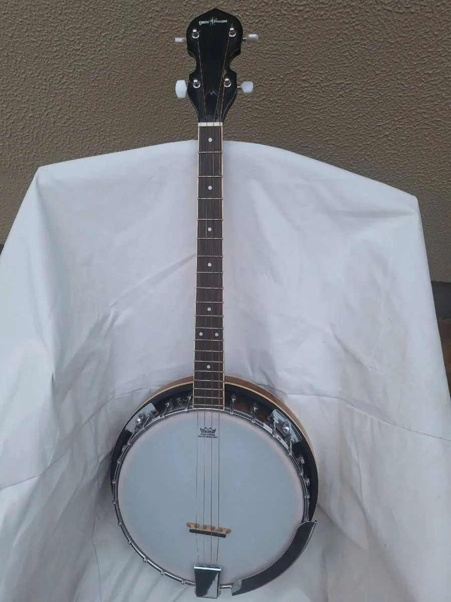 Banjo - Image 1