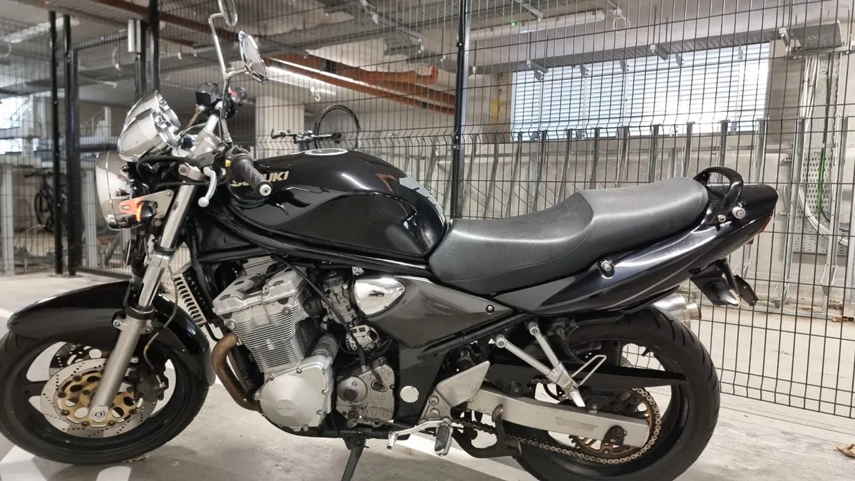 Suzuki bandit 600 - Image 2