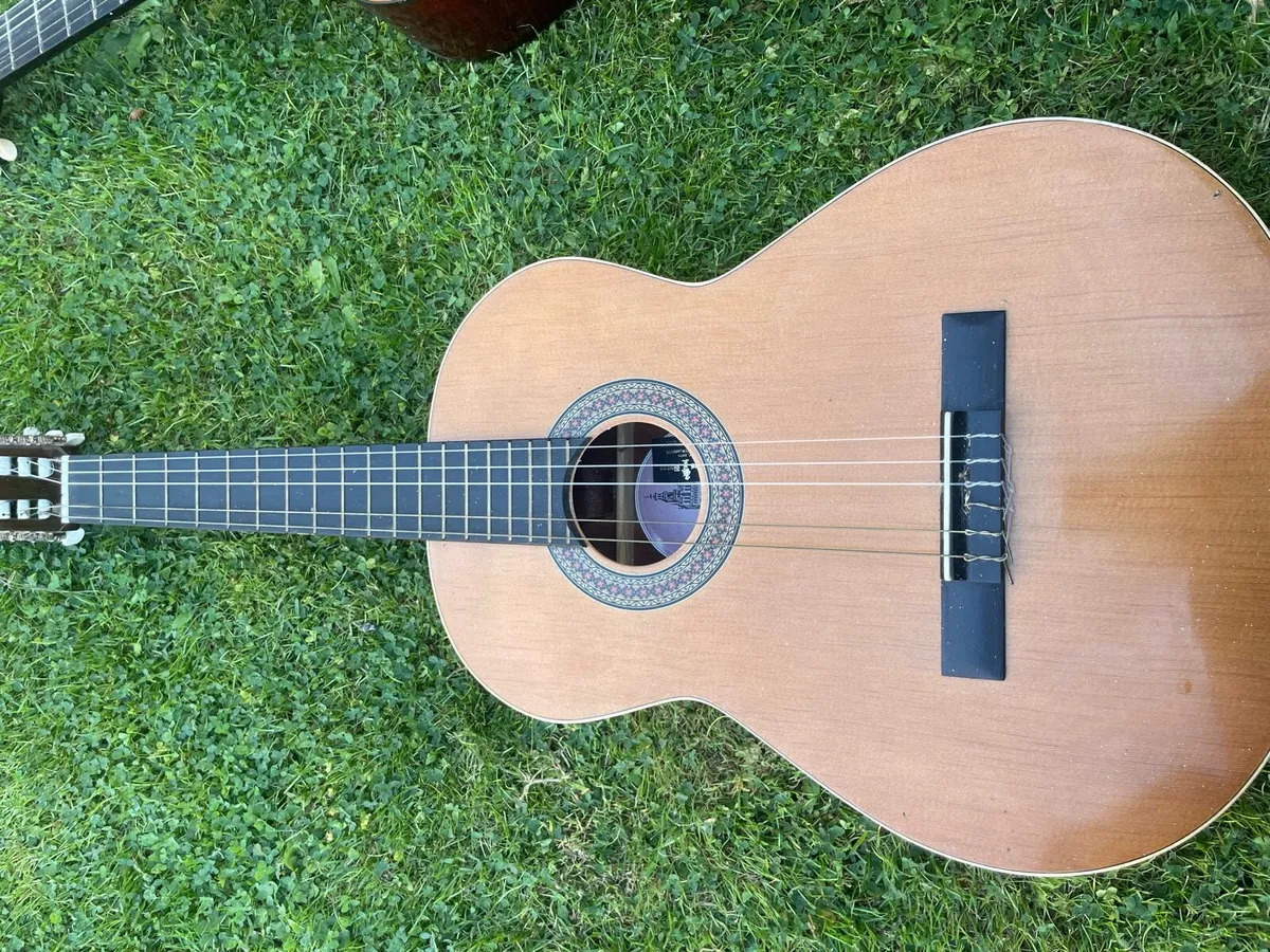 2X acoustic guitars - Image 2