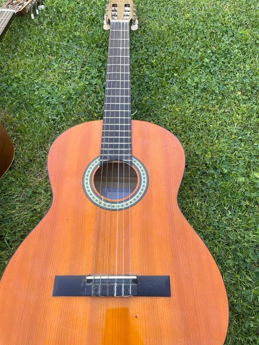 2X acoustic guitars - Image 4