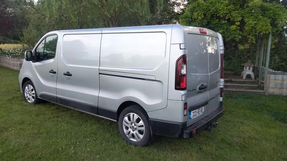 222 Renault Trafic LWB 150 Auto Sport - Image 3