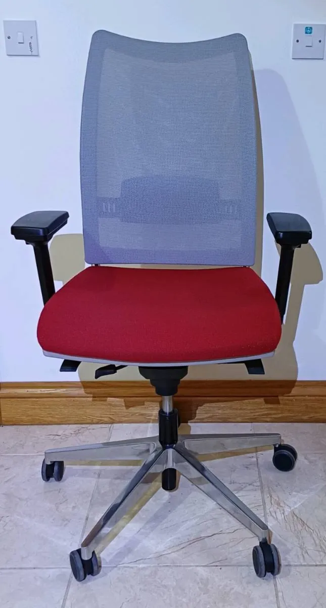 LUXY Office Chairs - Made in Italy - Image 2