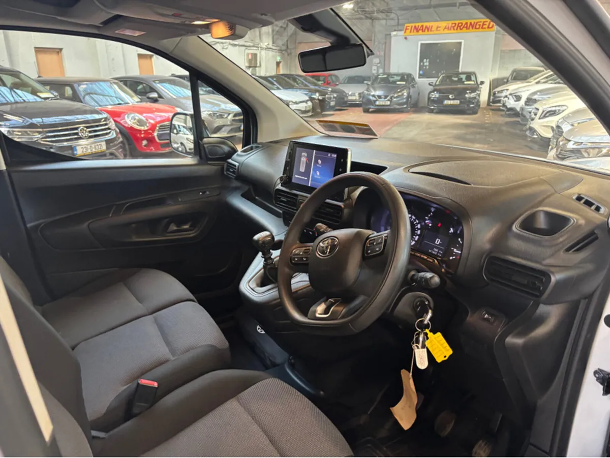 Toyota Proace City 1.5 GX SWB 650KG PR D 3DR - Image 3