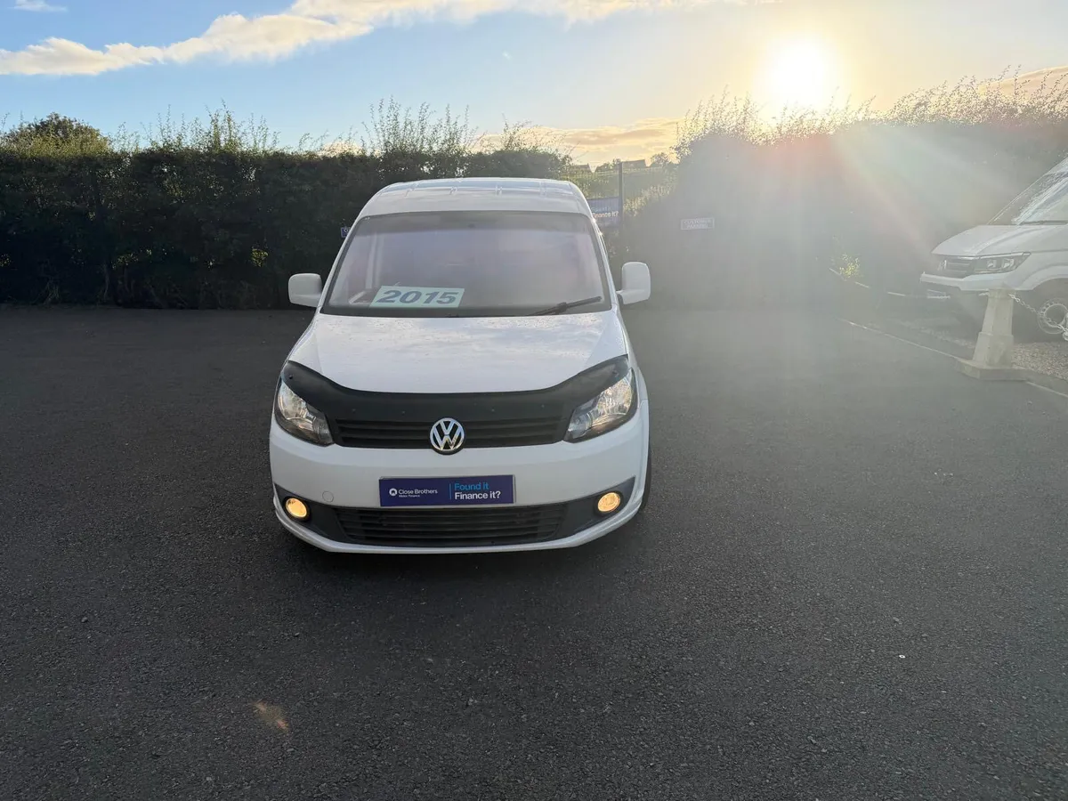 VW Caddy 1.6 Highline - Automatic - Image 2