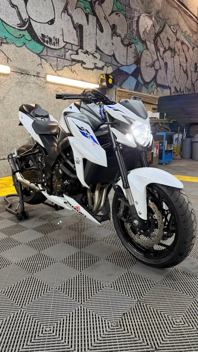 Suzuki GSX-S 750 2020  Low miles - Image 2