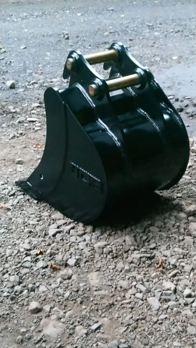 NEW JCB 3 TON DIGGER BUCKET - Image 4