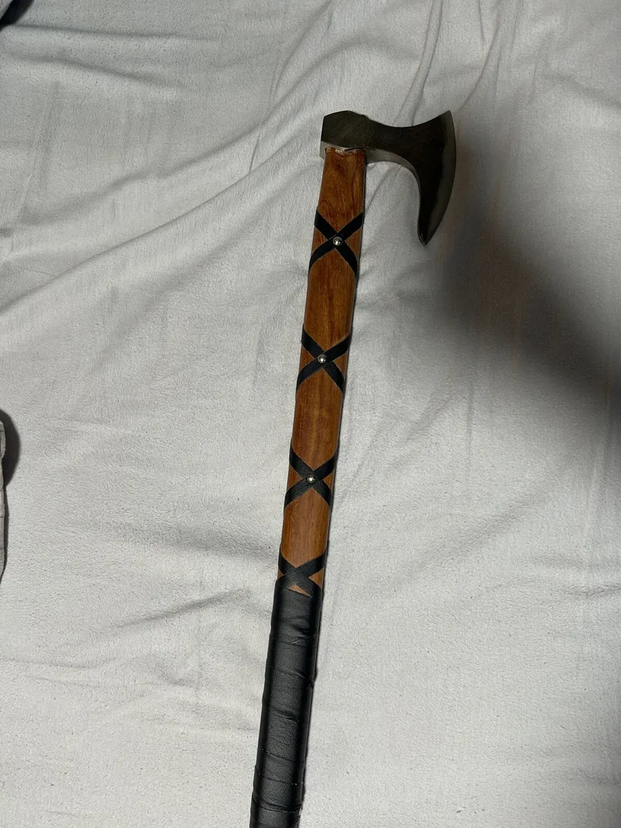 Viking axe - Image 1