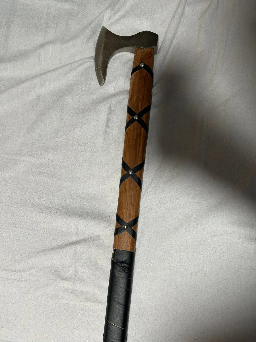 Viking axe - Image 2