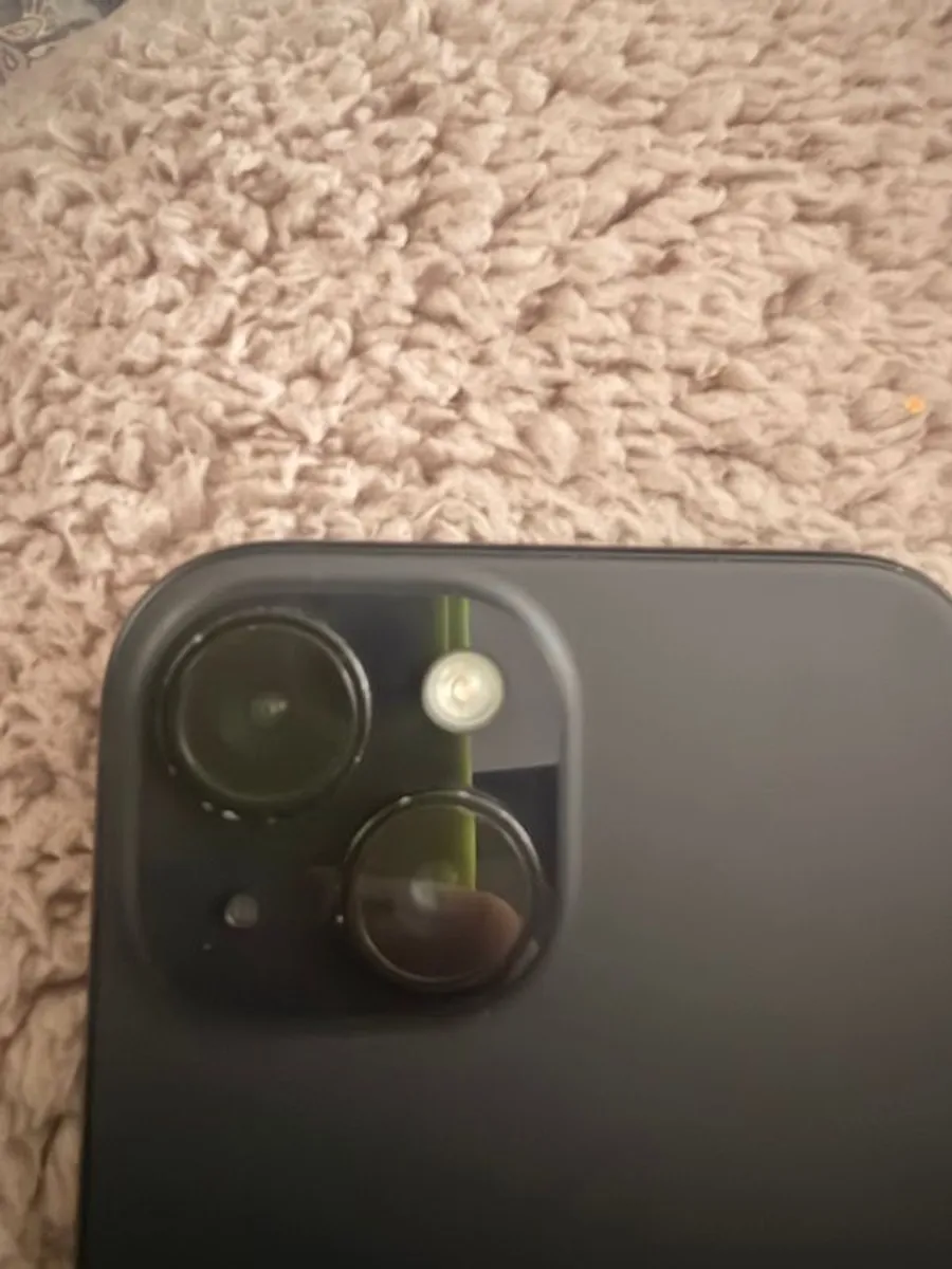 Apple iPhone 15 128GB - Image 3