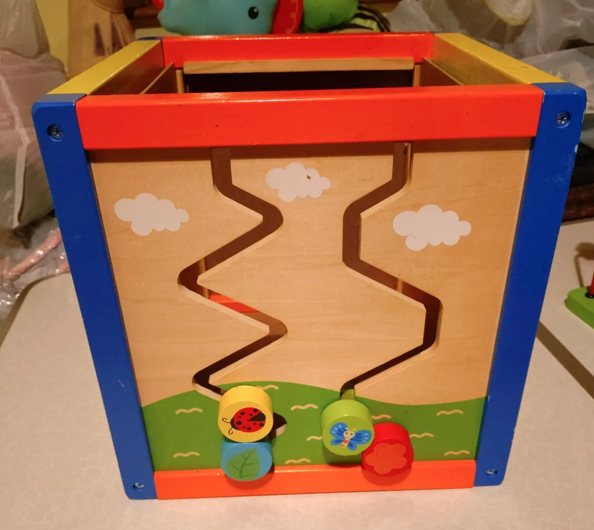 ACTIVITY CUBE FOR SMALL KIDS (USED). - Image 1