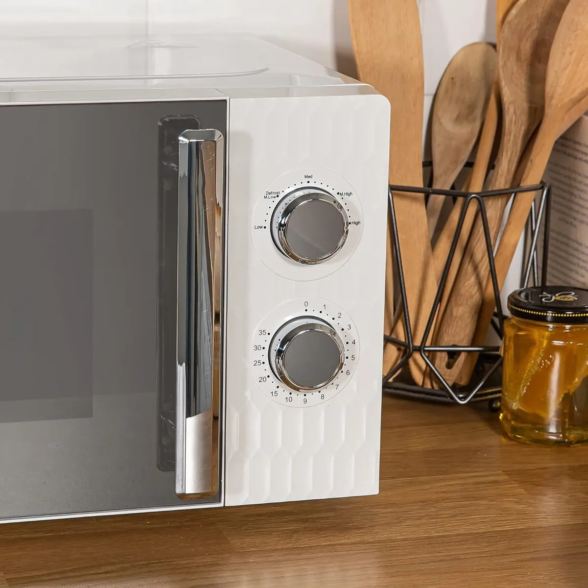 17 Litre 700W Solo Manual Microwave with 5 - Image 4
