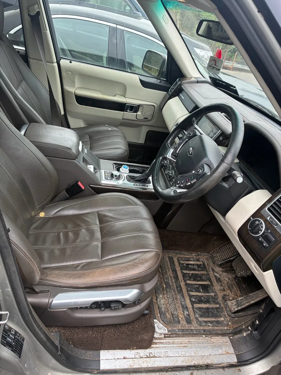 Range Rover - Image 3