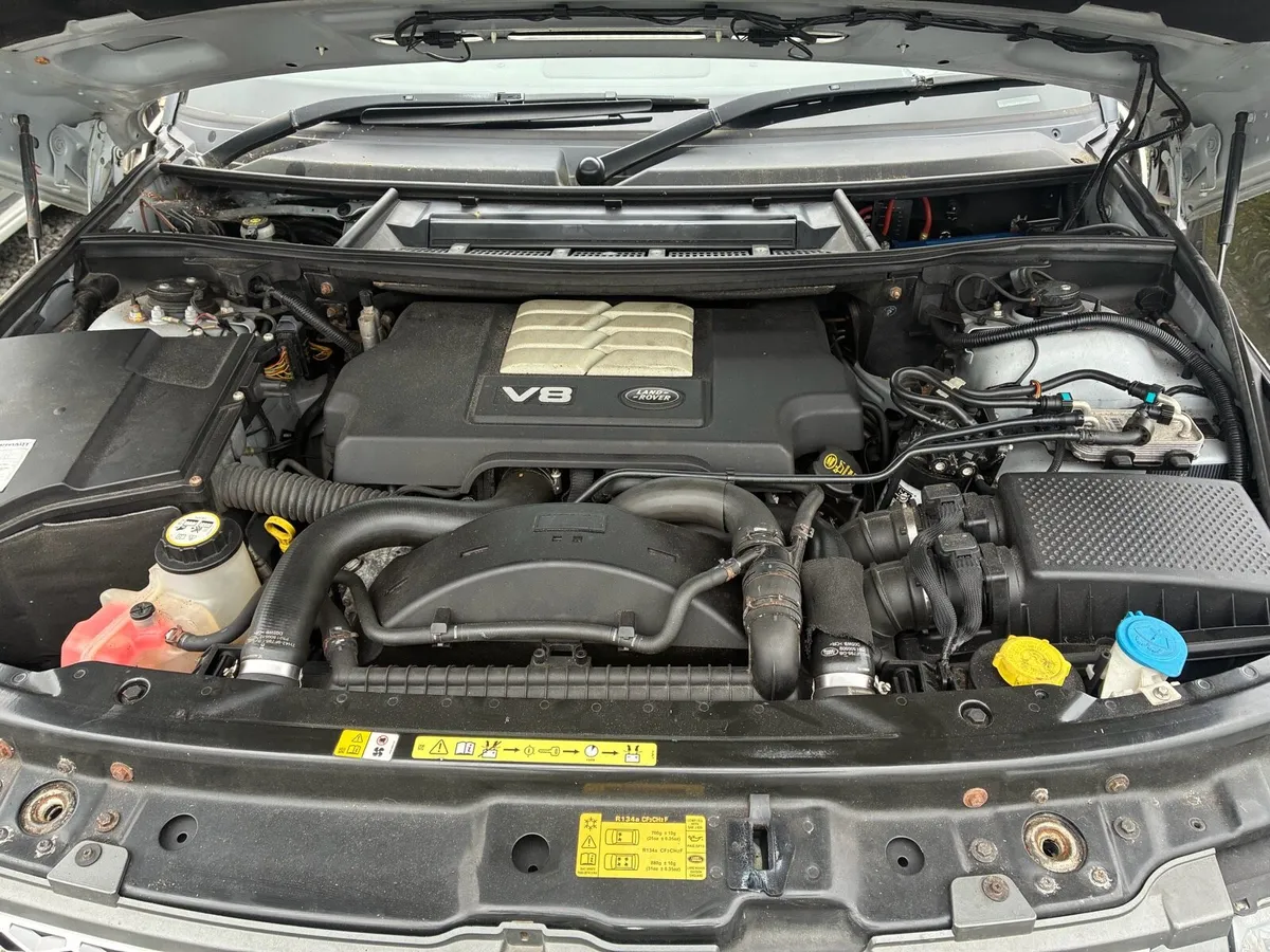 Range Rover - Image 4