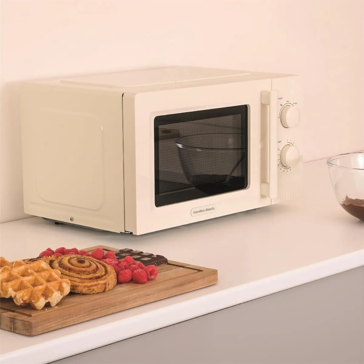 Microwave 20L Miami 800W Manual Dial Controls - Image 4