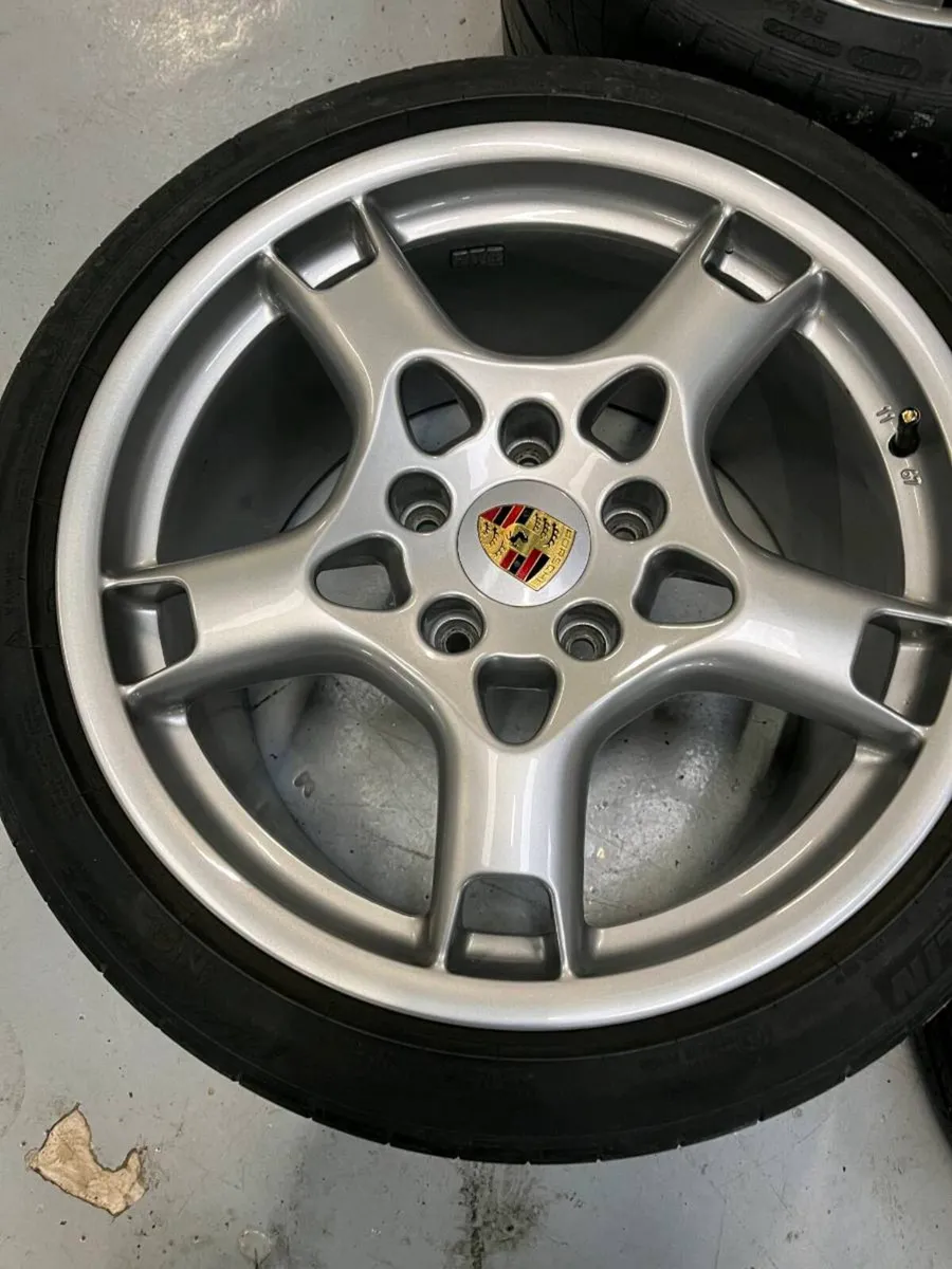 Refurbished Lobster claw alloy wheels & tyres - Image 2