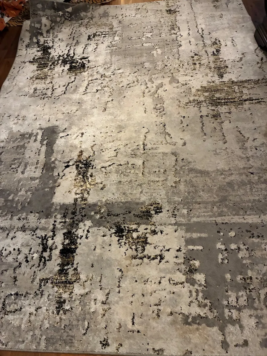 Rug - Image 1