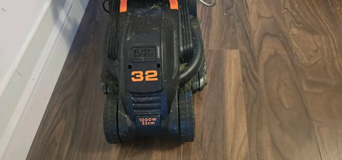 Lawn mower - Image 2
