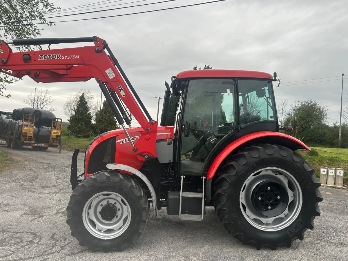 2011 Zetor Proxima 85 with Loader - Image 2