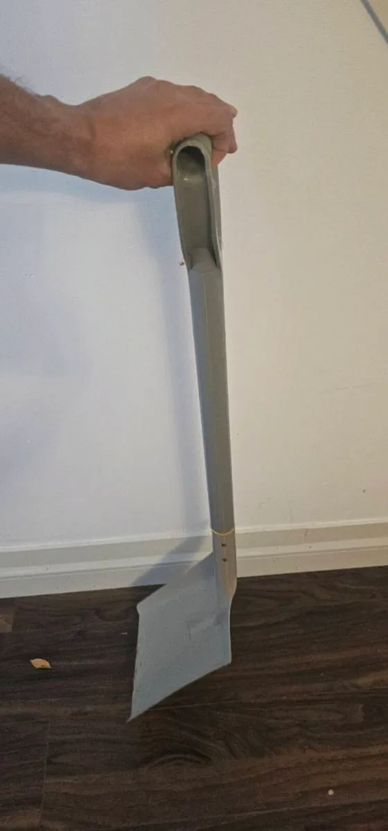 Shovel - Image 1