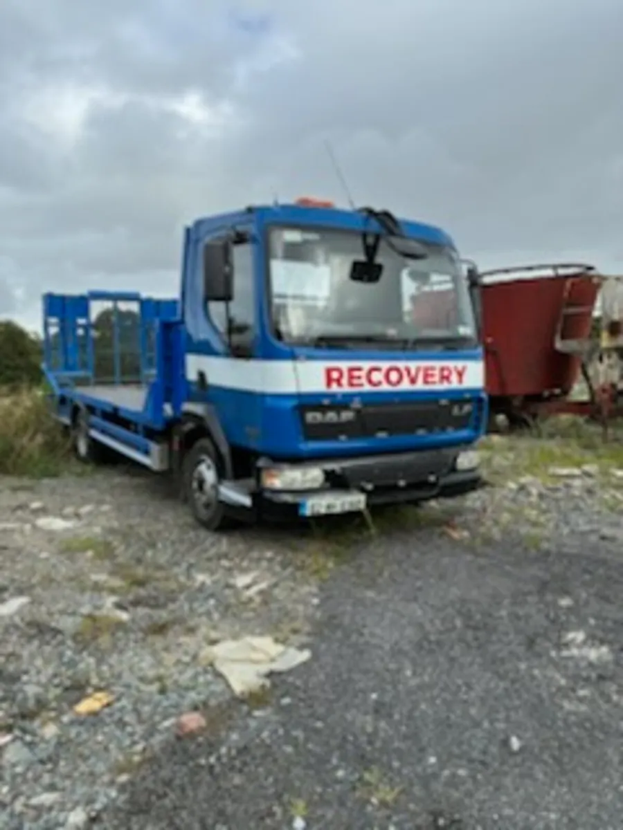 Daf recovery truck - Image 1