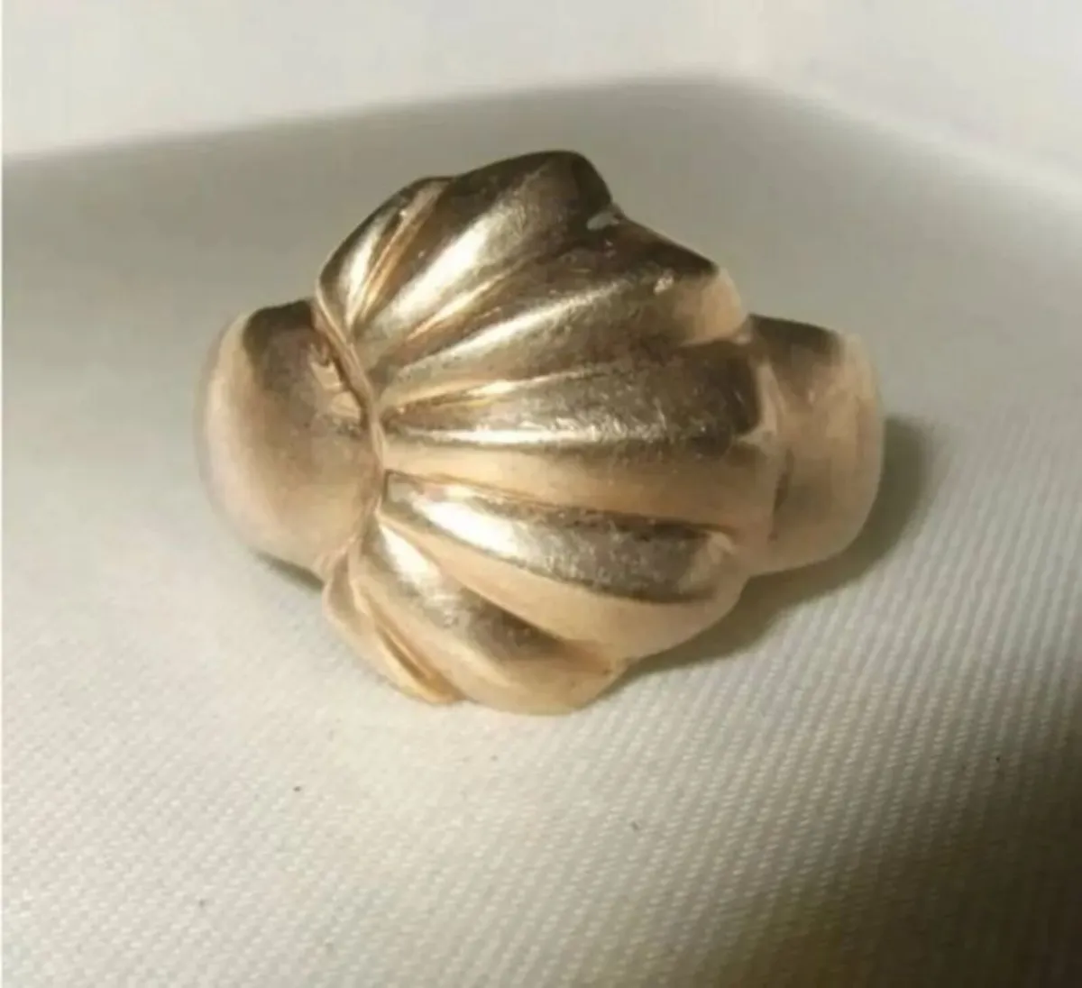 Vintage Hallmarked 9ct Gold 'Oyster' Ring - Image 4