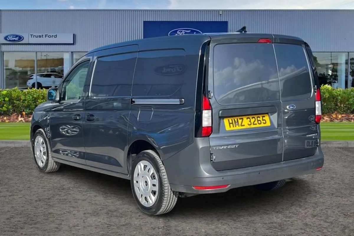 Ford Transit Connect 250 L2 PETROL 1.5 EcoBoost PH - Image 2