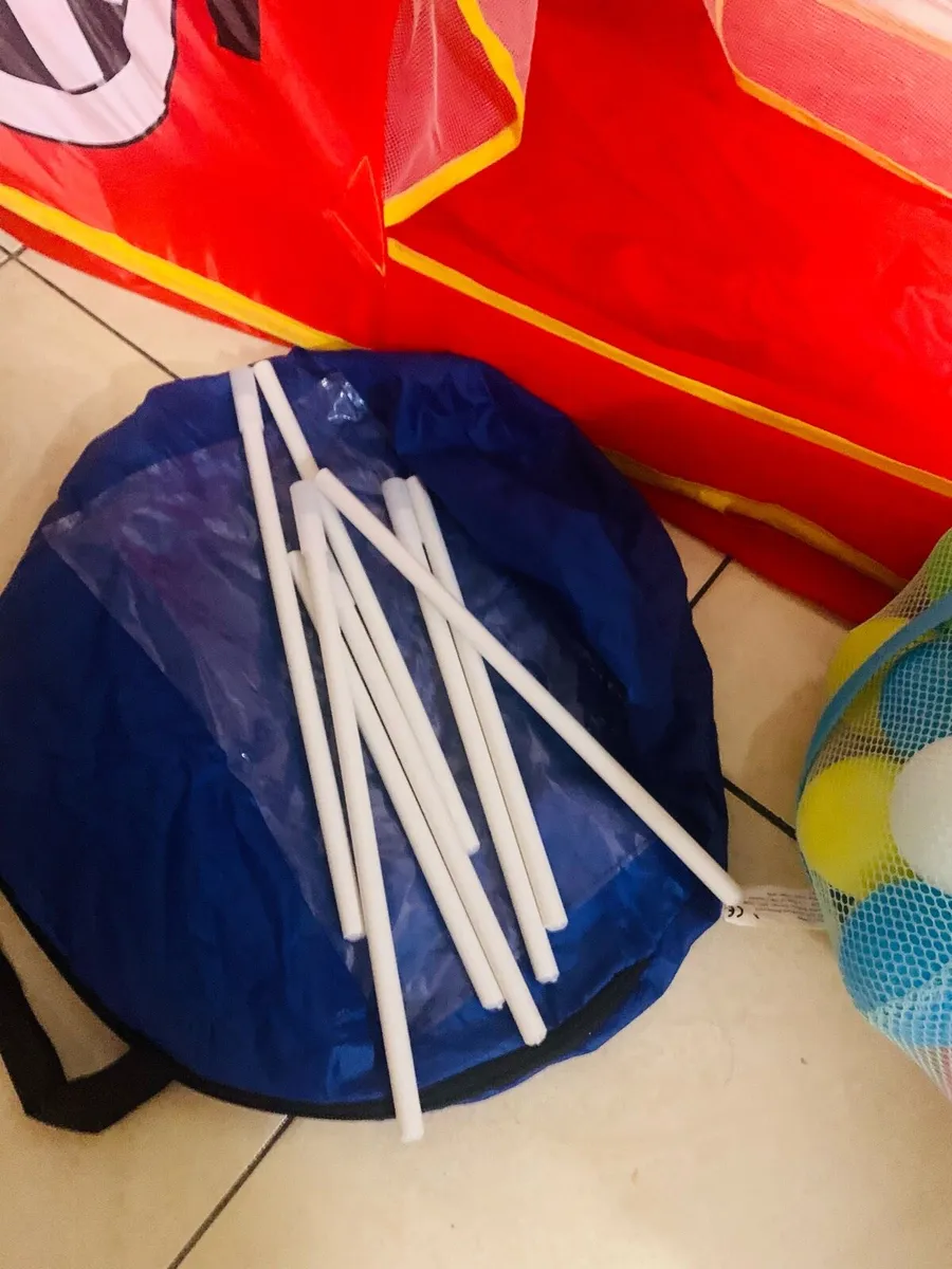 Pop up car & balls - Image 2