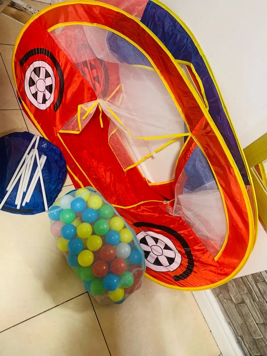 Pop up car & balls - Image 1