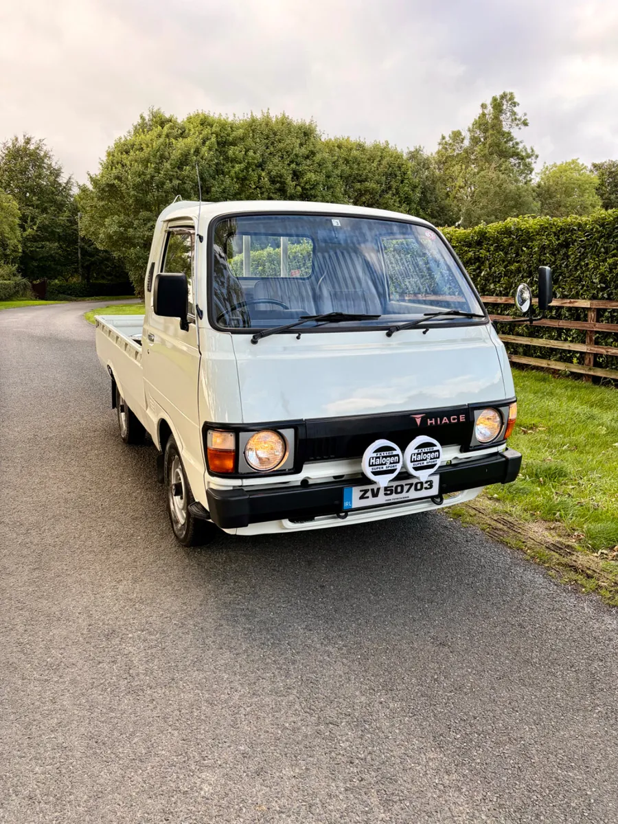 Toyota HiAce Pickup (Only 29k miles) - Image 2