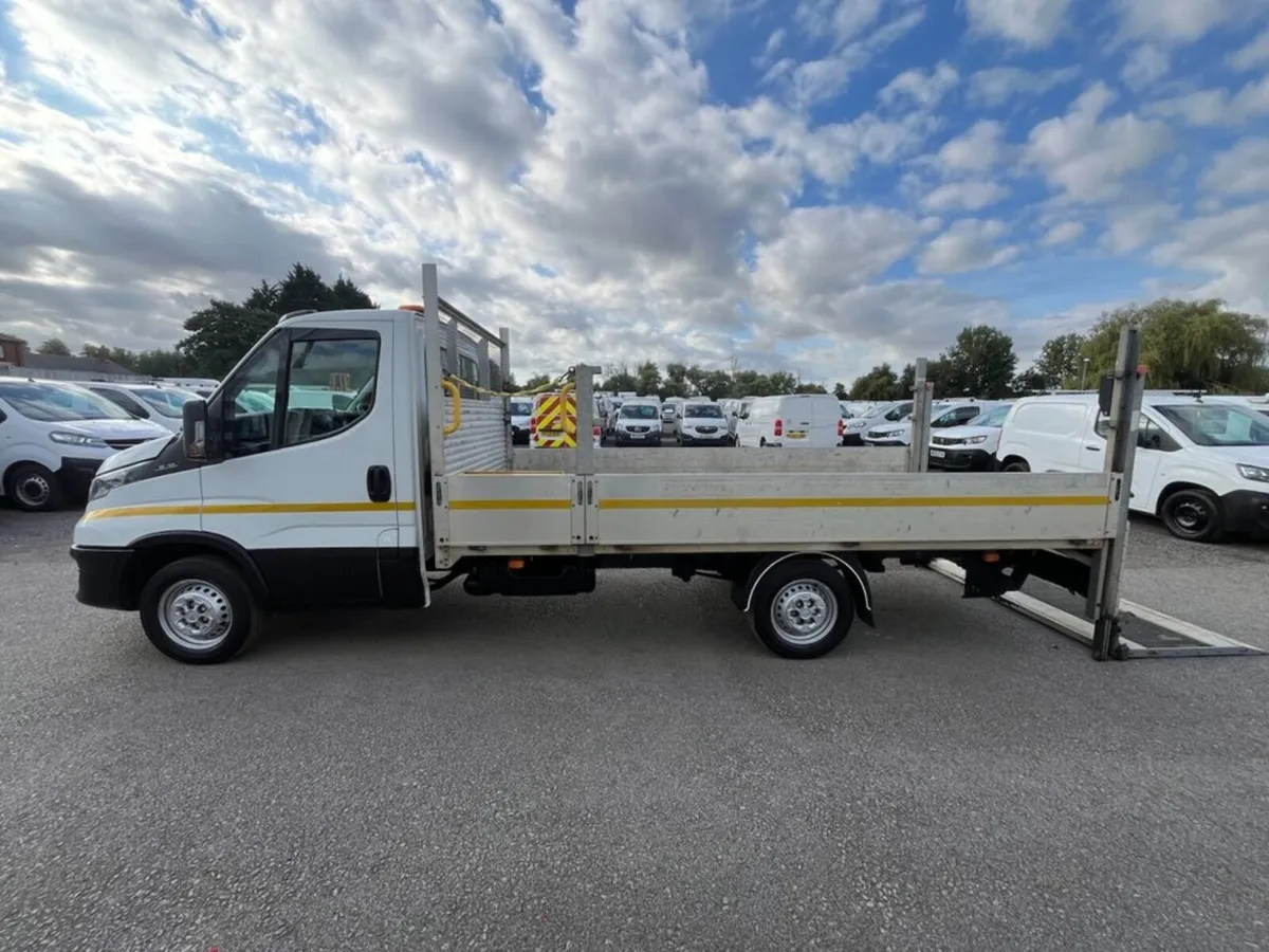 2023 Iveco Daily Dropside Van - Image 1